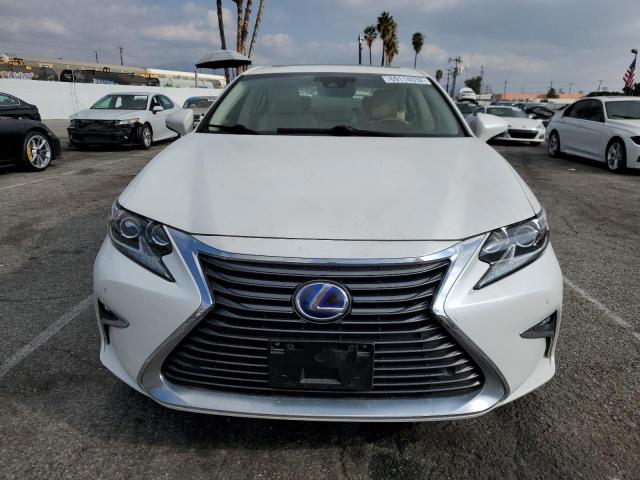 JTHBW1GG1J2191626 - 2018 LEXUS ES 300H WHITE photo 5