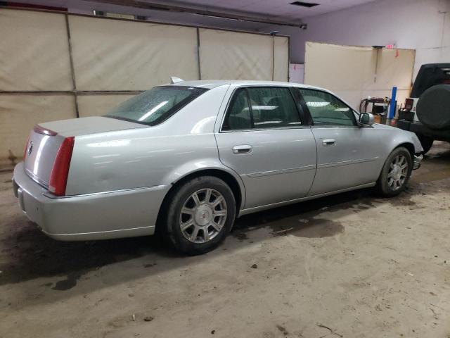 1G6KH5E61BU139709 - 2011 CADILLAC DTS PREMIU SILVER photo 3