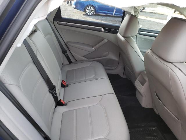 1VWDT7A32HC075221 - 2017 VOLKSWAGEN PASSAT R-L BLUE photo 10