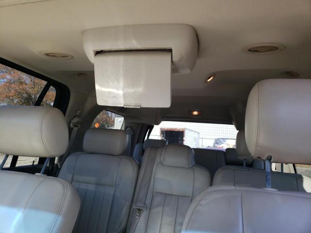 5LMFU28R74LJ06164 - 2004 LINCOLN NAVIGATOR 金色 照片 10