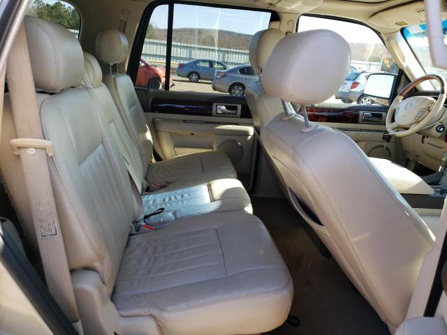 5LMFU28R74LJ06164 - 2004 LINCOLN NAVIGATOR 金色 照片 11