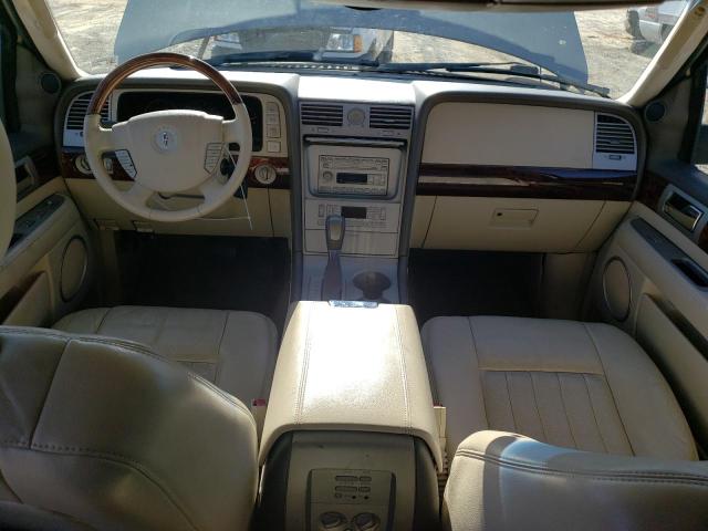 5LMFU28R74LJ06164 - 2004 LINCOLN NAVIGATOR 金色 照片 8