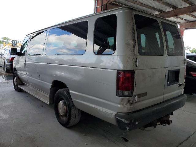 1FBSS31S83HB27075 - 2003 FORD ECONOLINE SILVER photo 2