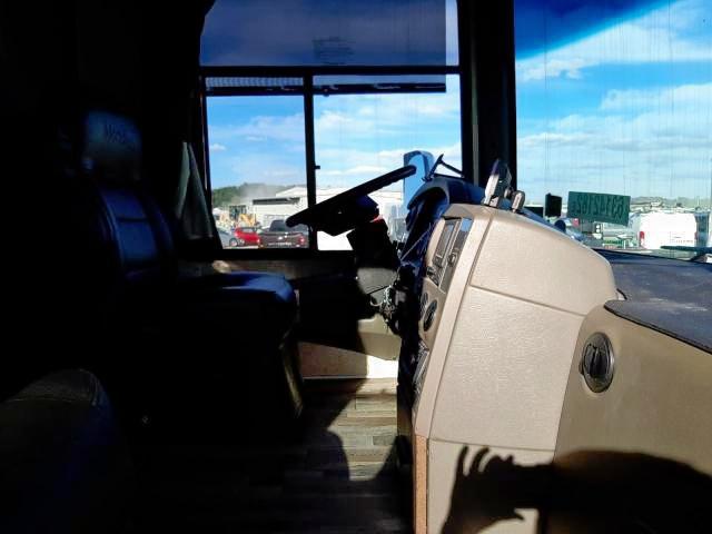 4UZACJDT39CAF9359 - 2009 FREIGHTLINER CHASSIS XC ვერცხლისფერი ფოტო 5