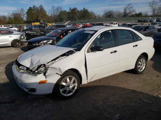 1FAFP34N75W188491 - 2005 FORD FOCUS ZX4 WHITE photo 1