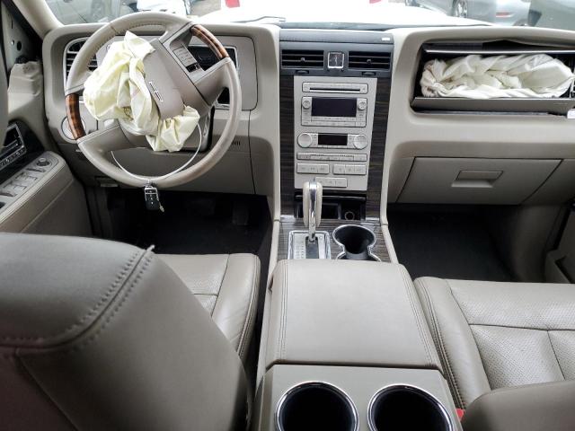 5LMFU285X8LJ17873 - 2008 LINCOLN NAVIGATOR 白色 照片 8