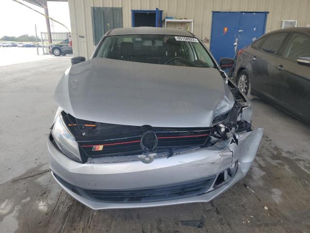 3VW2K7AJ1EM327611 - 2014 VOLKSWAGEN JETTA BASE 银色 照片 5