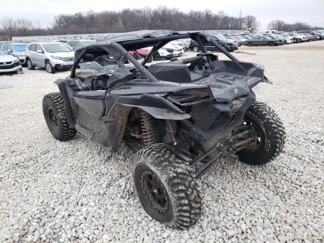 3JBVDAW49JK001946 - 2018 CAN-AM MAVERICK X BLACK photo 3