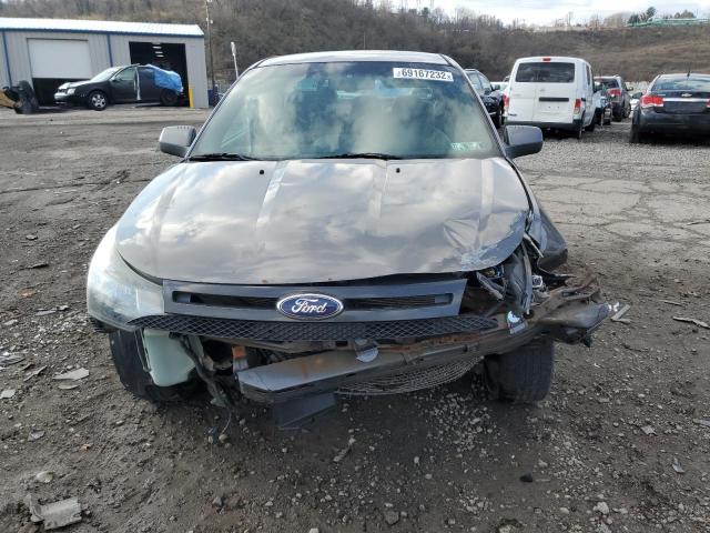 1FAHP3CN4AW151824 - 2010 FORD FOCUS GRAY photo 5