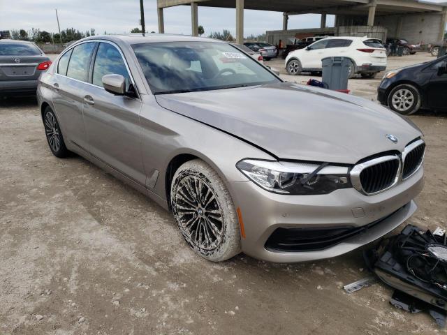 WBAJE5C57KWA98650 - 2019 BMW 540 I Srebrny zdjęcie 1