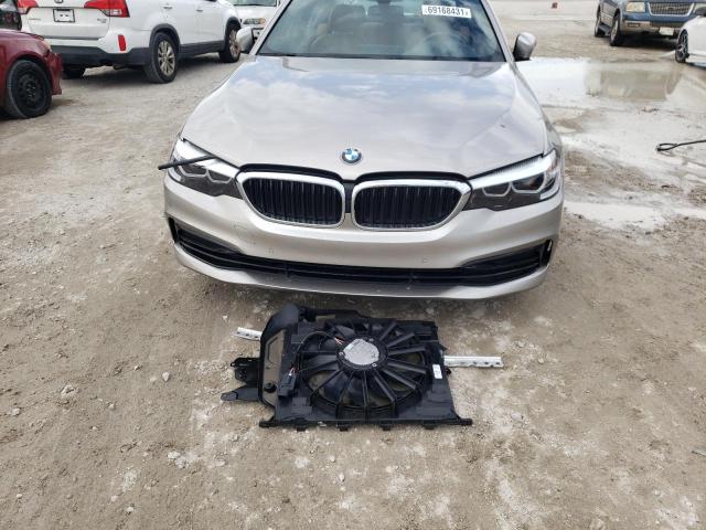 WBAJE5C57KWA98650 - 2019 BMW 540 I Srebrny zdjęcie 9