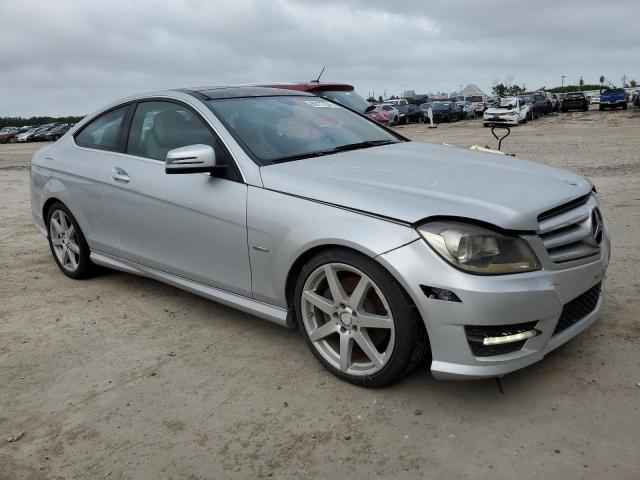 WDDGJ5HB6CF926618 - 2012 MERCEDES-BENZ C 350 SILVER photo 4