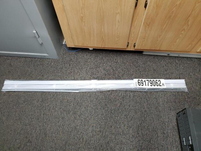 undefined - 2022 BLIN 1NEW BLIND WHITE photo 3