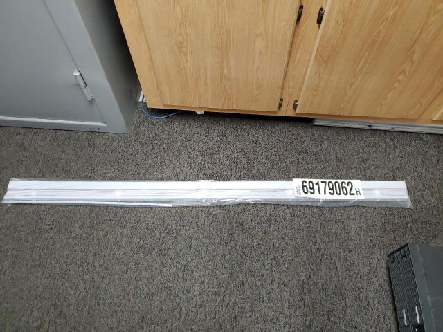 undefined - 2022 BLIN 1NEW BLIND WHITE photo 4