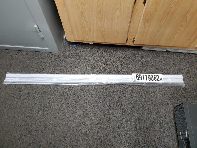 undefined - 2022 BLIN 1NEW BLIND WHITE photo 8