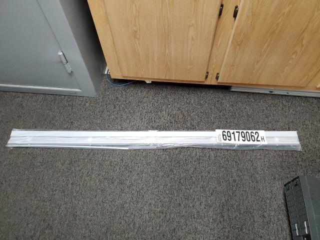 undefined - 2022 BLIN 1NEW BLIND WHITE photo 9