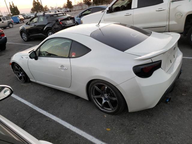 JF1ZNAA11E9706943 - 2014 TOYOTA SCION FR-S WHITE photo 2