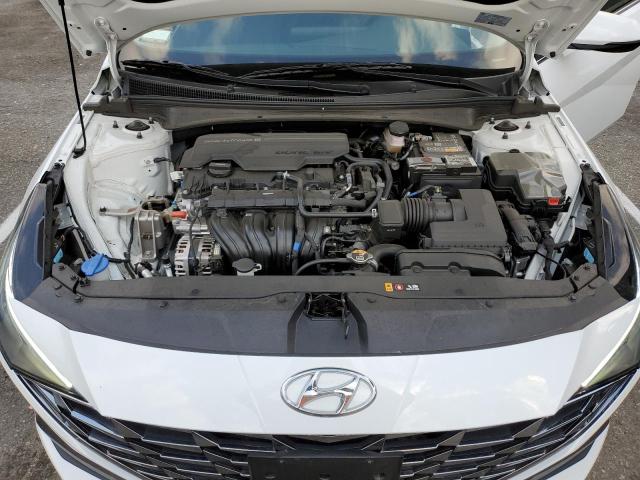 5NPLP4AGXNH067596 - 2022 HYUNDAI ELANTRA LI WHITE photo 11