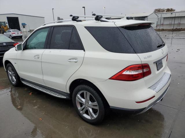 4JGDA5HB2CA012632 - 2012 MERCEDES-BENZ ML 350 4MA WHITE photo 2