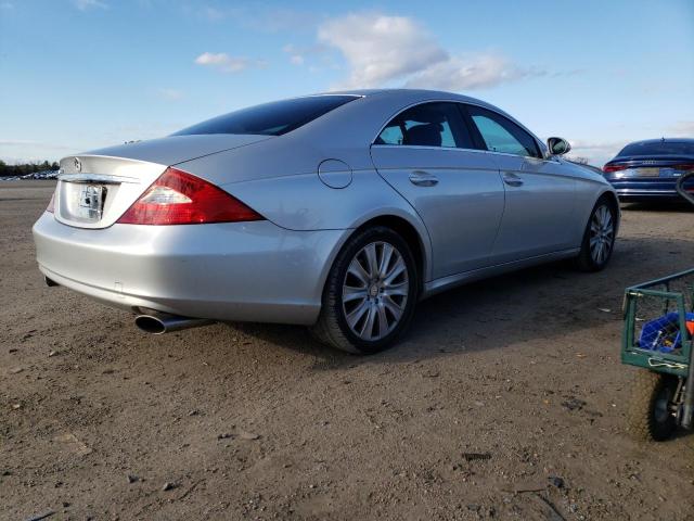 WDDDJ75X86A049260 - 2006 MERCEDES-BENZ CLS 500C SILVER photo 3