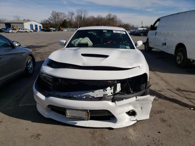 2C3CDXGJ6KH553280 - 2019 DODGE CHARGER SC WHITE photo 5