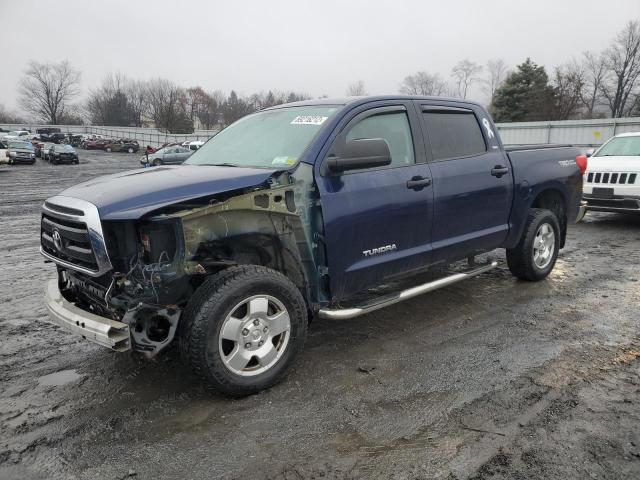 5TFDY5F17BX193653 - 2011 TOYOTA TUNDRA CRE BLUE photo 1