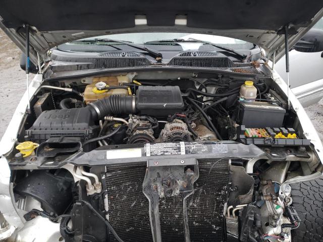 1J4GL58K82W239993 - 2002 JEEP LIBERTY LI SILVER photo 11