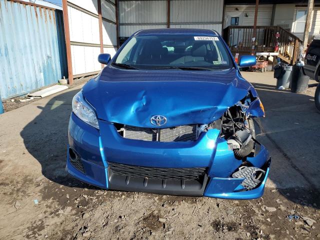 2T1KU4EE3AC401610 - 2010 TOYOTA MATRIX ლურჯი ფოტო 5