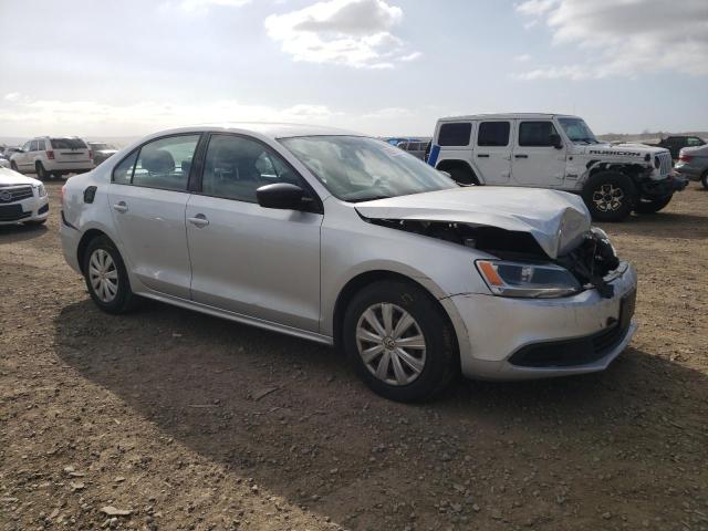 3VW2K7AJ7EM317598 - 2014 VOLKSWAGEN JETTA BASE 银色 照片 4