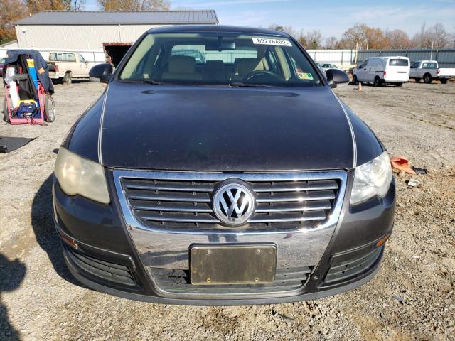 WVWAU73C66P170581 - 2006 VOLKSWAGEN PASSAT GRAY photo 5