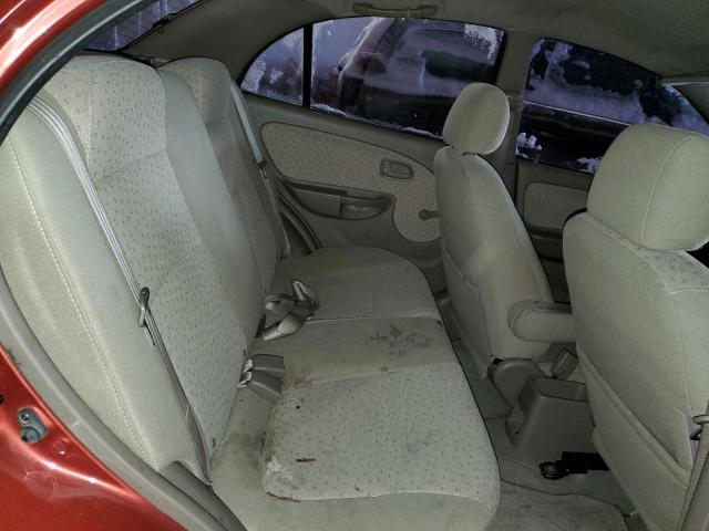 KNADC125146302002 - 2004 KIA RIO ORANGE photo 10