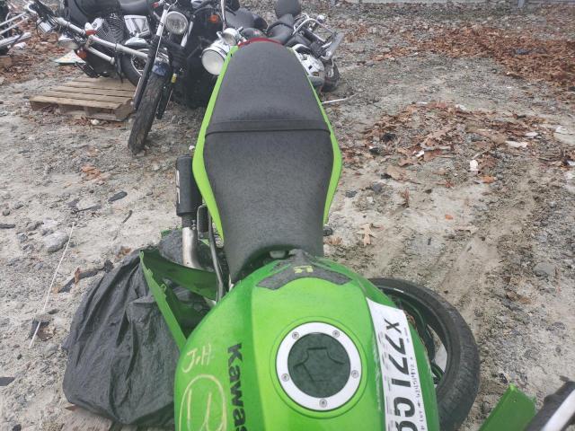 JKAEXEC10ADA49256 - 2010 KAWASAKI EX650 C 绿色 照片 6