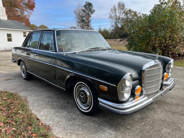 10806712004916 - 1972 MERCEDES-BENZ 280 SE GREEN photo 1