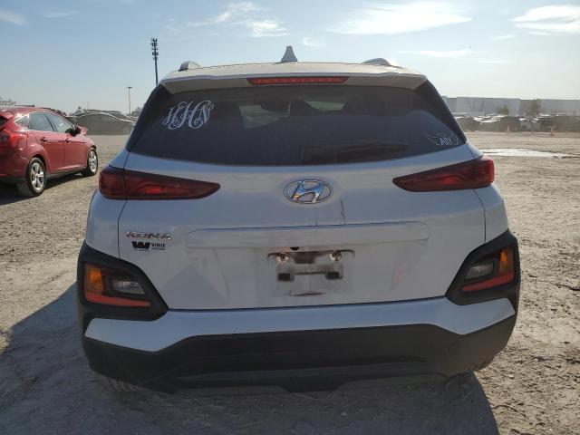 KM8K62AA4LU454769 - 2020 HYUNDAI KONA SEL P WHITE photo 6