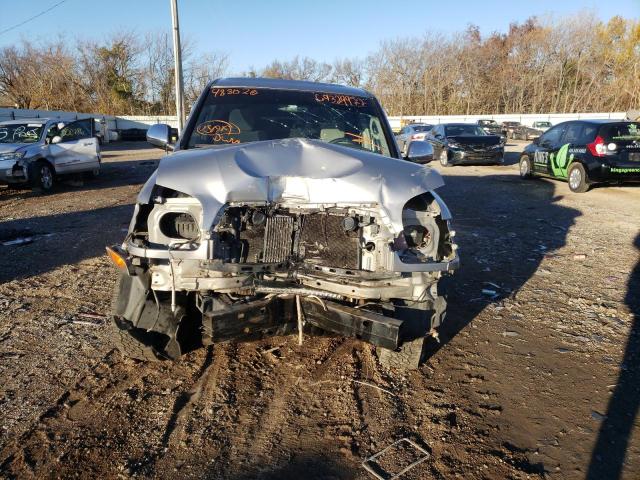 5TBDT44105S488026 - 2005 TOYOTA TUNDRA DOU SILVER photo 5