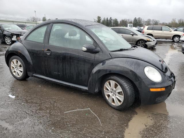 3VWPG3AG6AM034933 - 2010 VOLKSWAGEN NEW BEETLE 黑色 照片 4