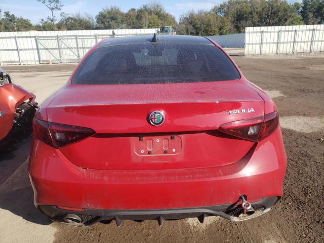 ZARFAEBN3H7553098 - 2017 ALFA ROMEO GIULIA RED photo 6