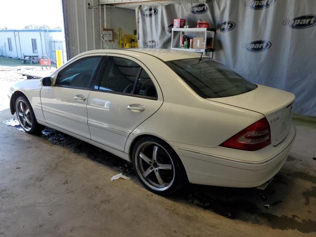 WDBRF61JX2F259772 - 2002 MERCEDES-BENZ C 240 WHITE photo 2