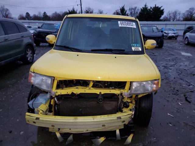 JTLKT324954015053 - 2005 TOYOTA SCION XB Жовтий фото 5