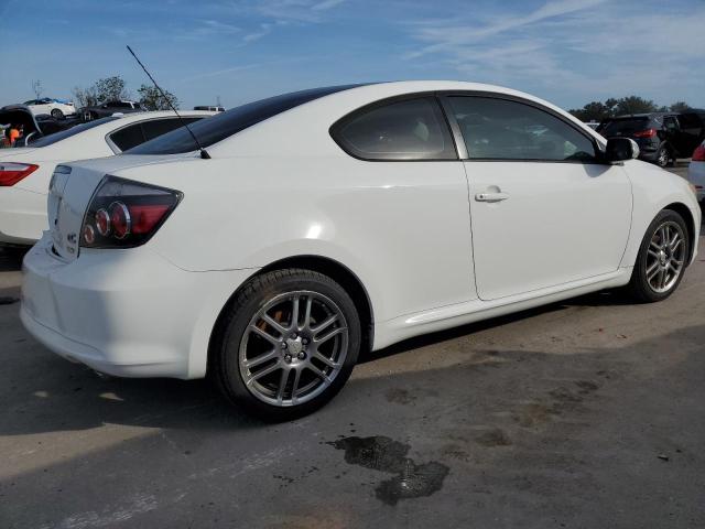 JTKDE3B74A0318275 - 2010 TOYOTA SCION TC WHITE photo 3