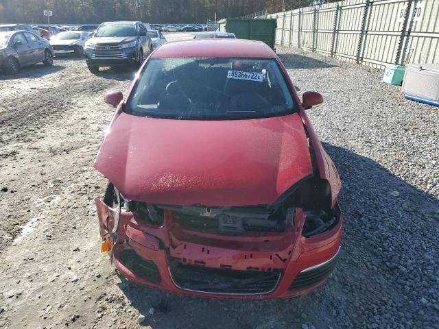 3VWAZ7AJ4AM094437 - 2010 VOLKSWAGEN JETTA LIMI RED photo 5