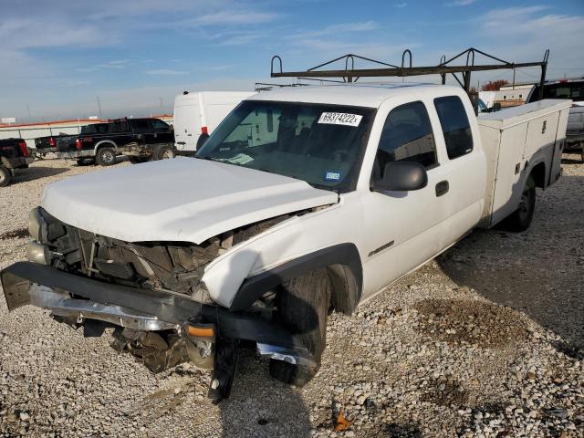 1GBHC29U16E212157 - 2006 CHEVROLET SILVERADO WHITE photo 1