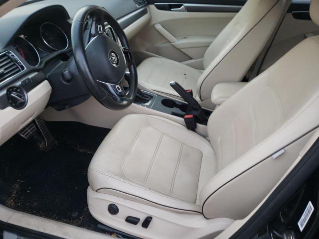 1VWDT7A35HC048479 - 2017 VOLKSWAGEN PASSAT R-L BLACK photo 7