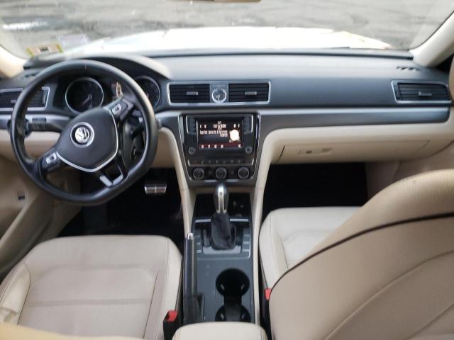 1VWDT7A35HC048479 - 2017 VOLKSWAGEN PASSAT R-L BLACK photo 8