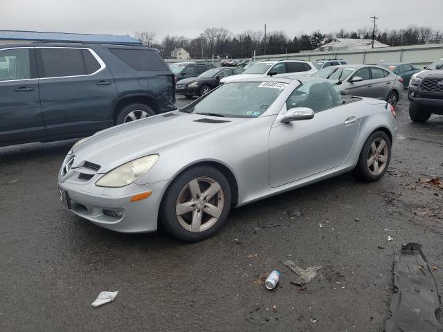 WDBWK54F67F147705 - 2007 MERCEDES-BENZ SLK 280 SILVER photo 1