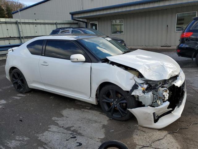 JTKJF5C73E3084130 - 2014 TOYOTA SCION TC WHITE photo 4