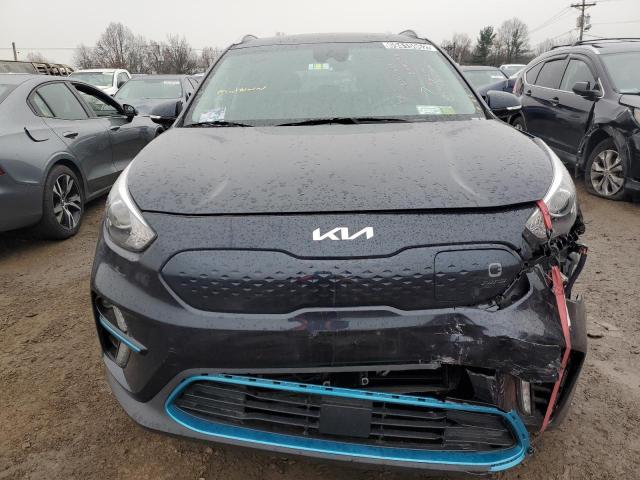 KNDCC3LG6N5160912 - 2022 KIA NIRO S BLUE photo 5