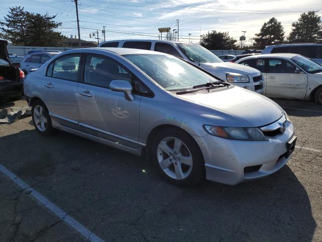 19XFA1F68AE019624 - 2010 HONDA CIVIC LX-S فضي صورة 4