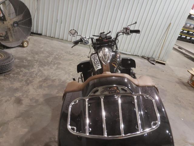 56KTRAAA6G3332379 - 2016 INDIAN MOTORCYCLE CO. ROADMASTER BLACK photo 6