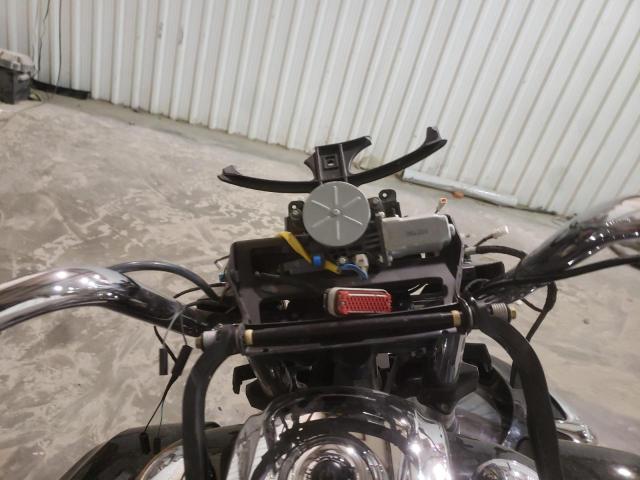 56KTRAAA6G3332379 - 2016 INDIAN MOTORCYCLE CO. ROADMASTER BLACK photo 8